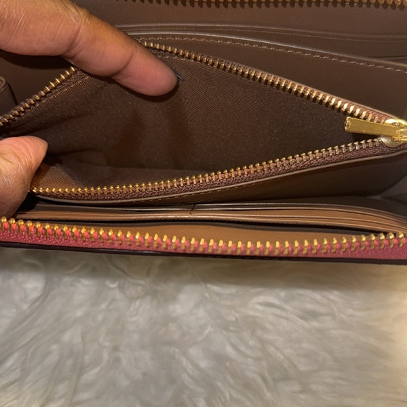 Coach Signature Long Zip Around Khaki Multi Wallet Down Town & Good Times EUC - Picture 11 of 11